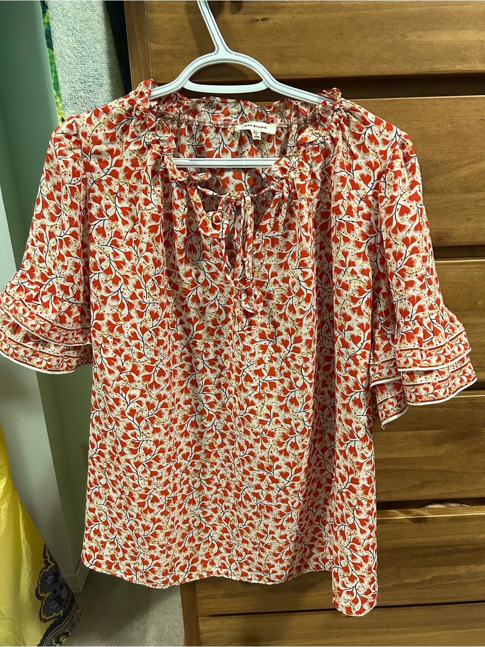 ❤️ Max Studio Red Floral Tie-Neck Peasant Blouse